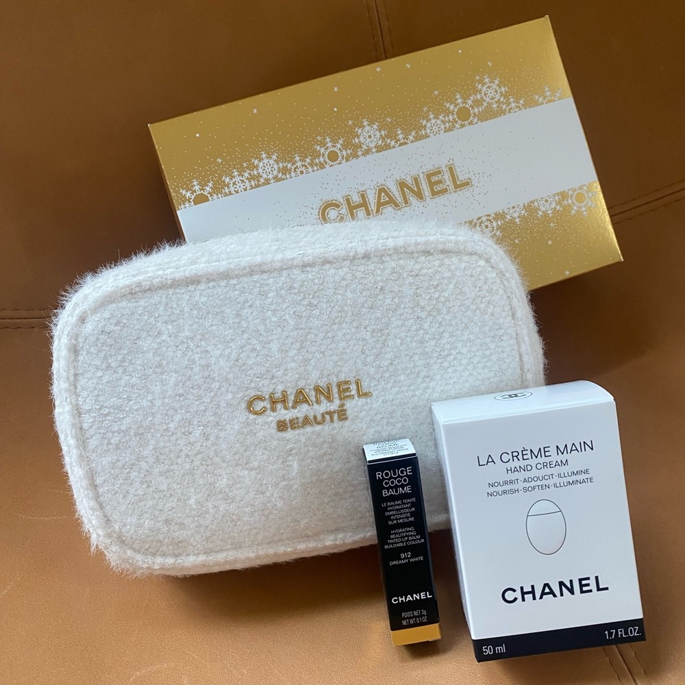 ❄️✨ CHANEL Moisture To-Go Winter Essentials Set – BRAND NEW w/ Pouch & Box ✨❄️